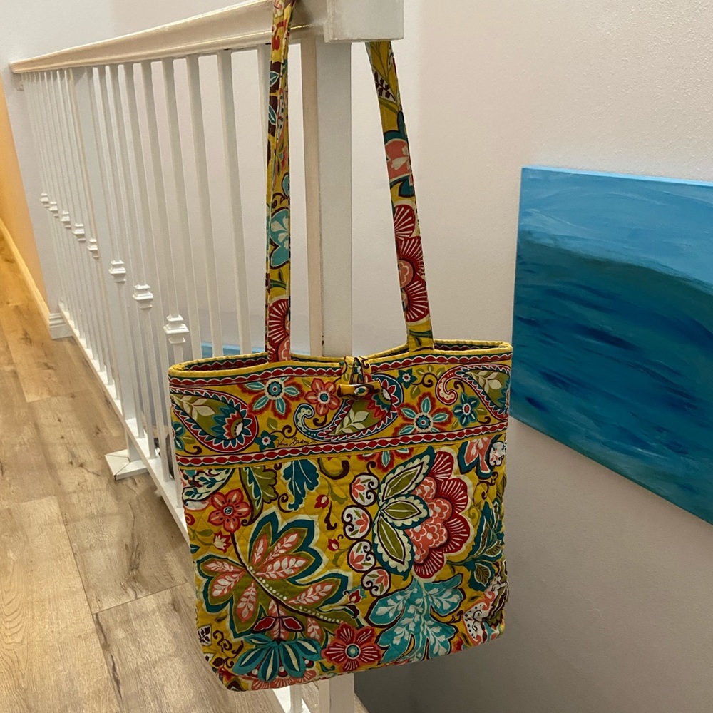 Vera Bradley tote